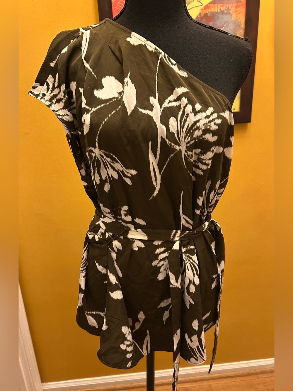 Worthington One Shoulder Flowy Floral Tie Waist Size Large